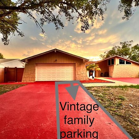 Vila Vintage Family Scape + Heated Pool&Discount Tampa Exteriér fotografie